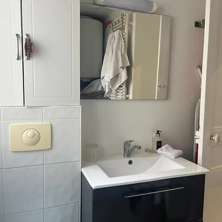 Διαμέρισμα Charming Eiffel Tour/invalides