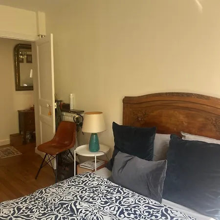 Charming Eiffel Tour/invalides *