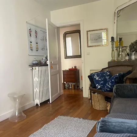 Charming Eiffel Tour/invalides Παρίσι